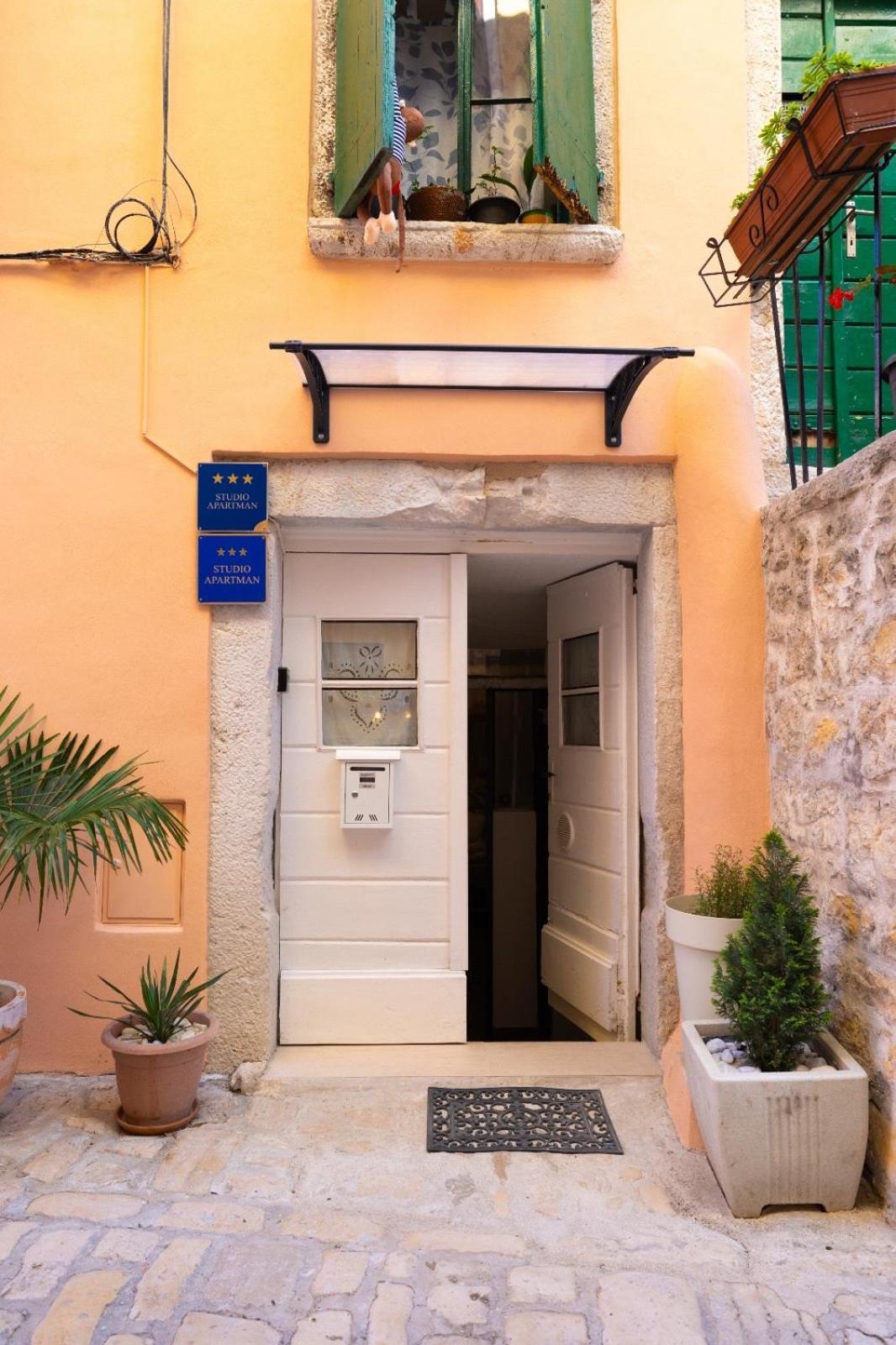 Studio De Mare Rovinj Exterior photo